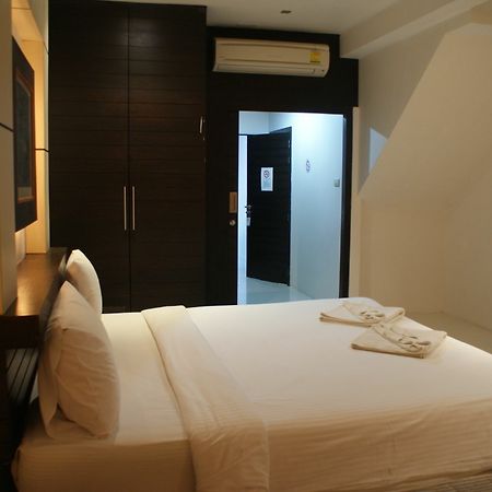 New International Guest House Patong Exterior foto